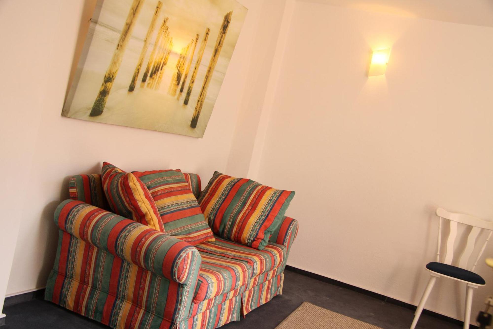 Freundliches Appartement - Bitte Angaben Zum Gastgeber Lesen Wehrheim Exterior photo